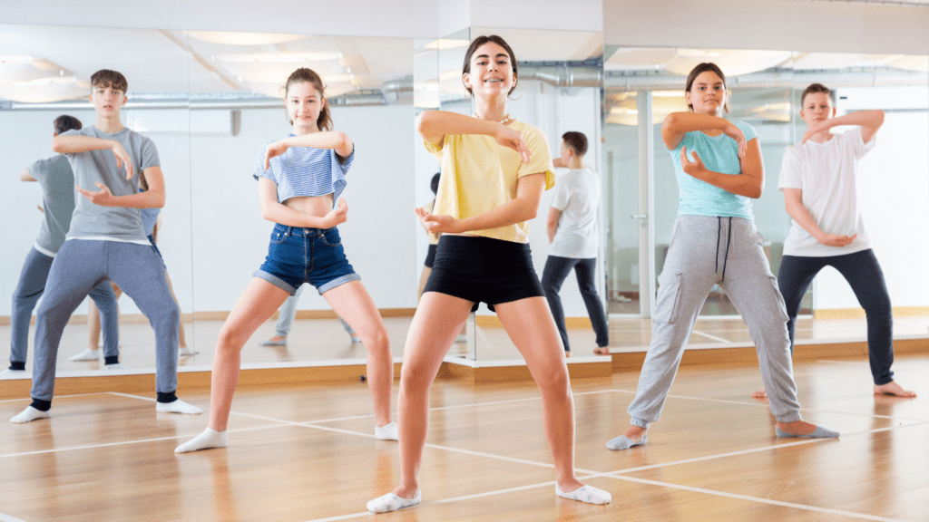 a group of people in a dance class