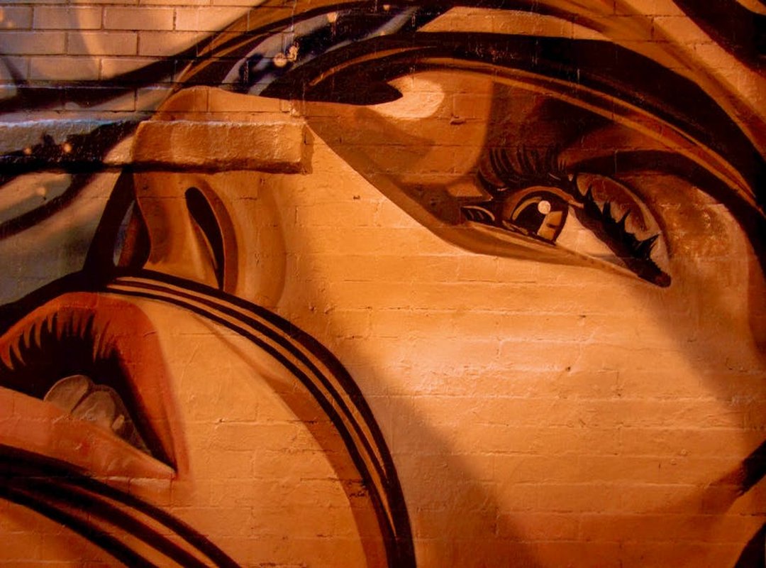 How Can a Lerakuty Cave Be Challenged