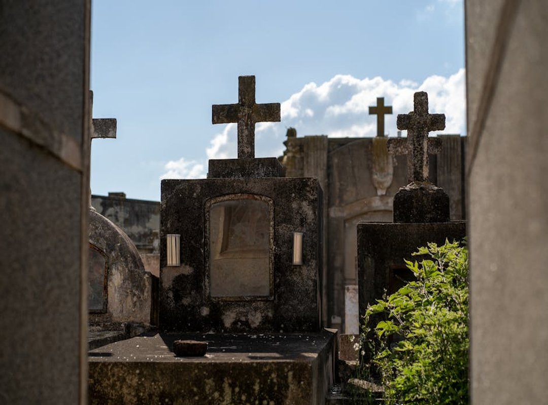 Why Is the Lerakuty Cave Important